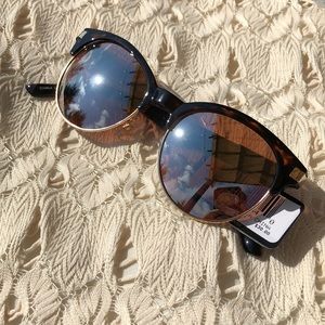 NWT RELATIVITY SUNGLASSES BY FOSTER AND GRANT